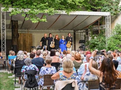 Hortus Artis - Eva Šušková a Bratislavské gitarové kvarteto 